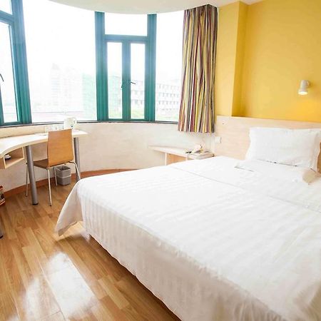 7Days Inn Harbin Exhibition Centre Room photo