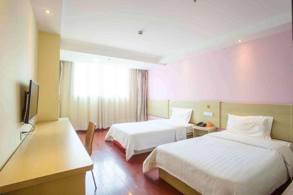 7Days Inn Harbin Exhibition Centre Room photo